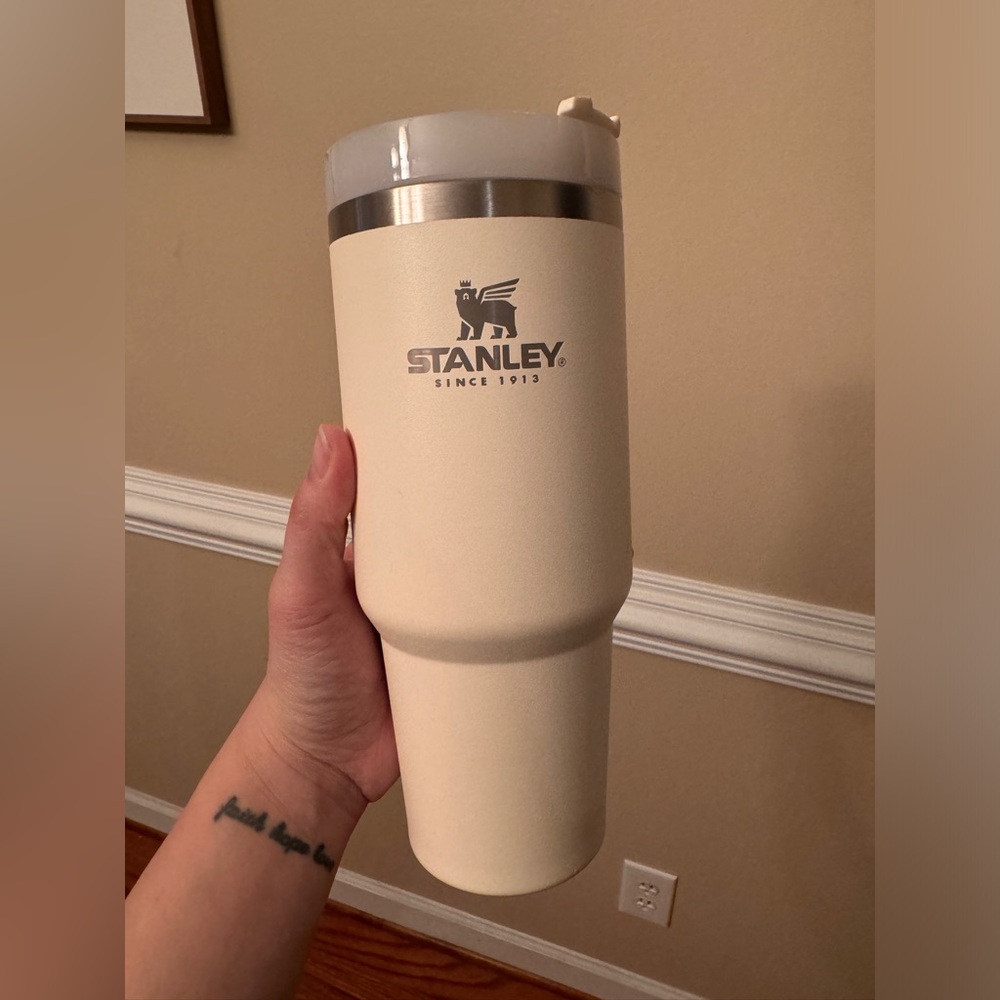 30oz cream Stanley cup